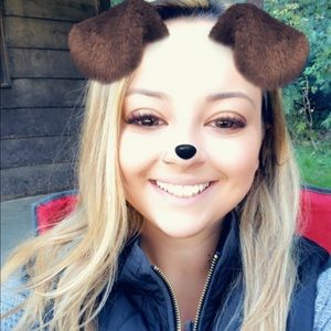 Meet your Posher, Lauren